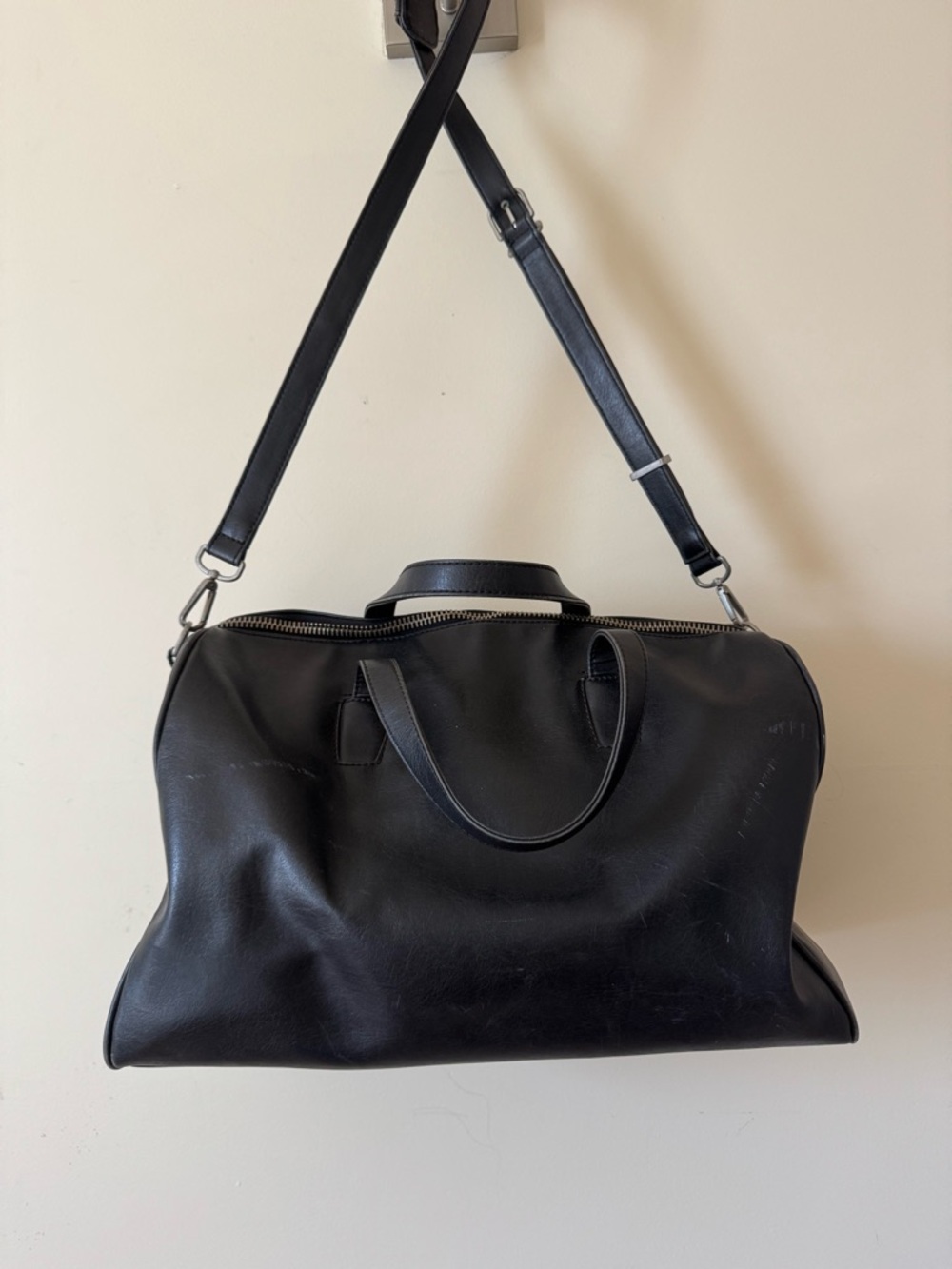 Matt & Nat Weekender Bag - Picture 2 of 4